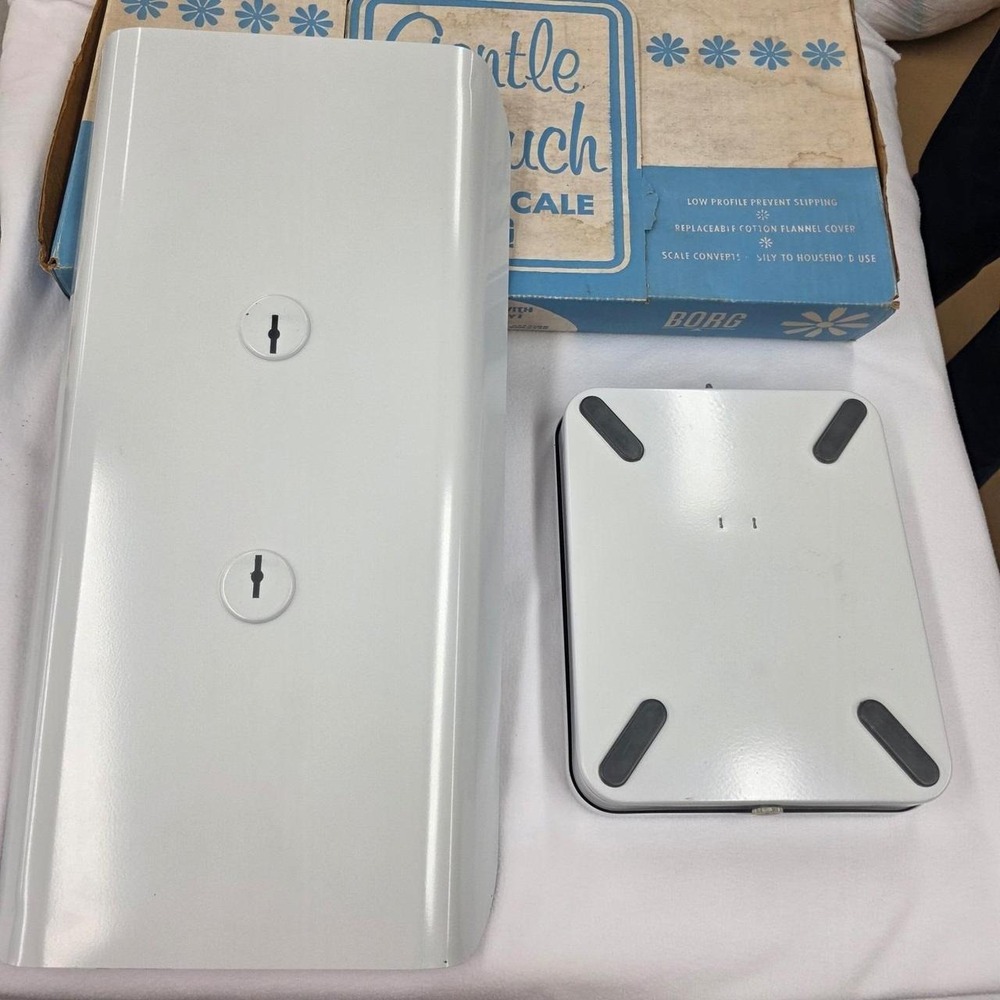 Vintage Borge gentle touch baby scale (NEW)